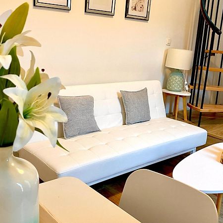 Apartement City Center Mons Luaran gambar